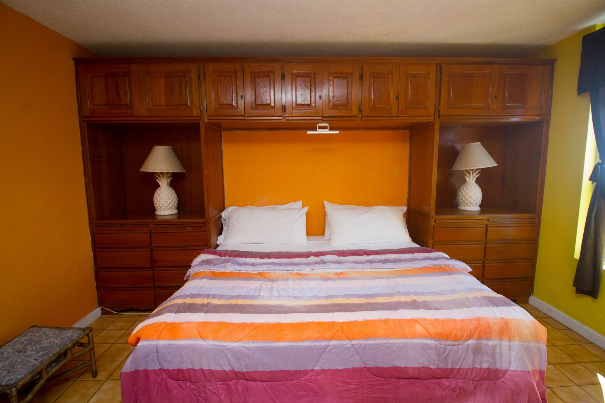 Montego Bay Club Apartments Esterno foto